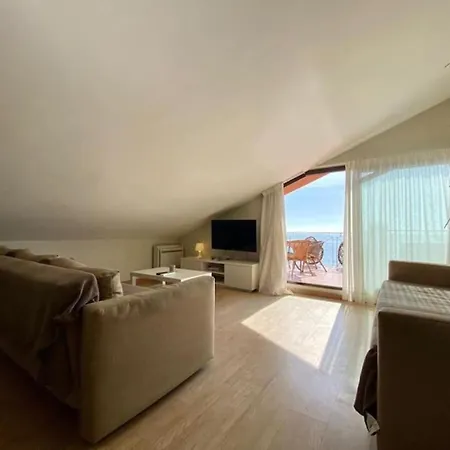 Exclusive Beachfront Penthouse Apartamento Almayate Alto