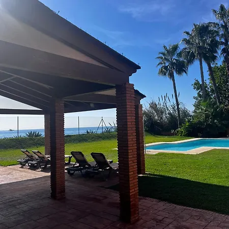 Exclusive Beachfront Penthouse Apartamento Almayate Alto