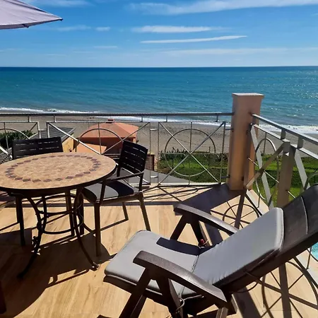 Apartman Exclusive Beachfront Penthouse *